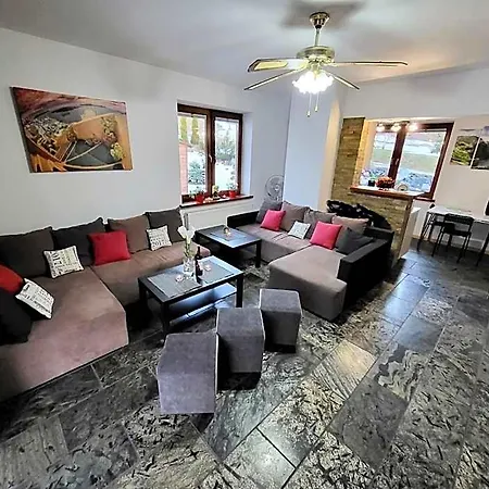 W Chmurach Villa